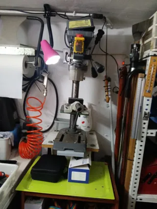 Taladro de columna y accesorios