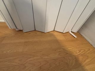 Puerta plegable plástica con tirador