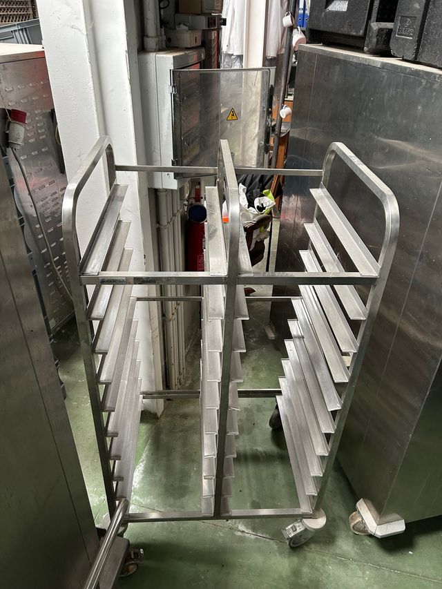 Carrello portavassoi in acciaio inossidabile