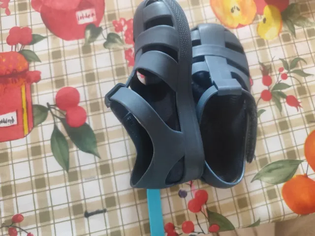 Chanclas niño azul Talla 23