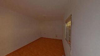 Chalet en venta en Lora del Río