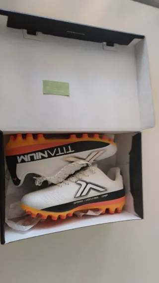 Botas de fútbol niño T-Titanium