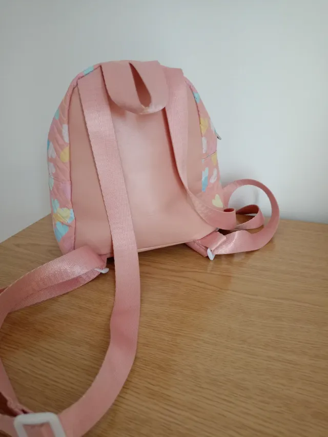 Mochila infantil con corazones