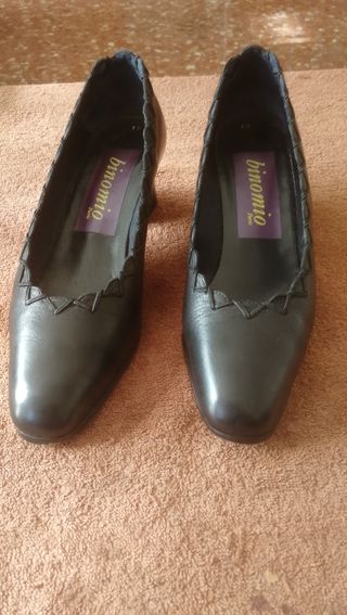 Zapatos de tacón negros Binomio