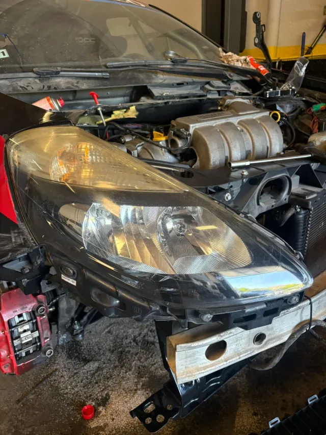 Faros Clio 3 RS