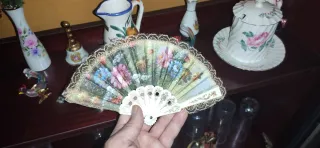 Abanico Romántico Mid-century Flores