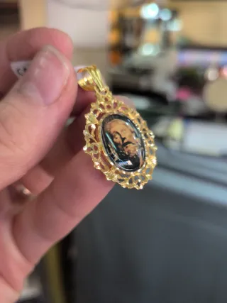 Medalla Filigrana Oro Cachorro Foto