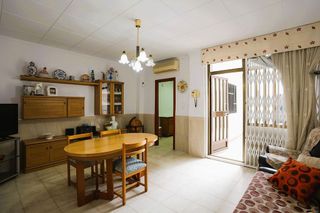 Piso en venta en El Mercado en Manises