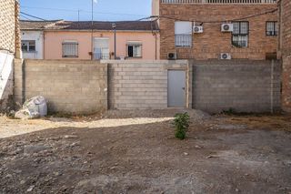Terreno en venta en Avda. De los Ogíjares en Armilla