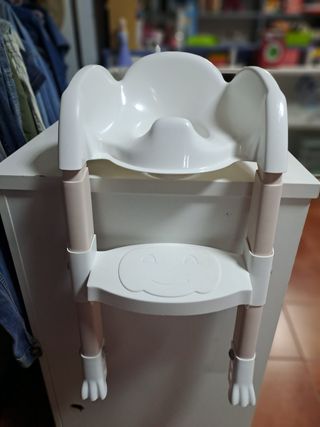 Adaptador de baño infantil con escalón