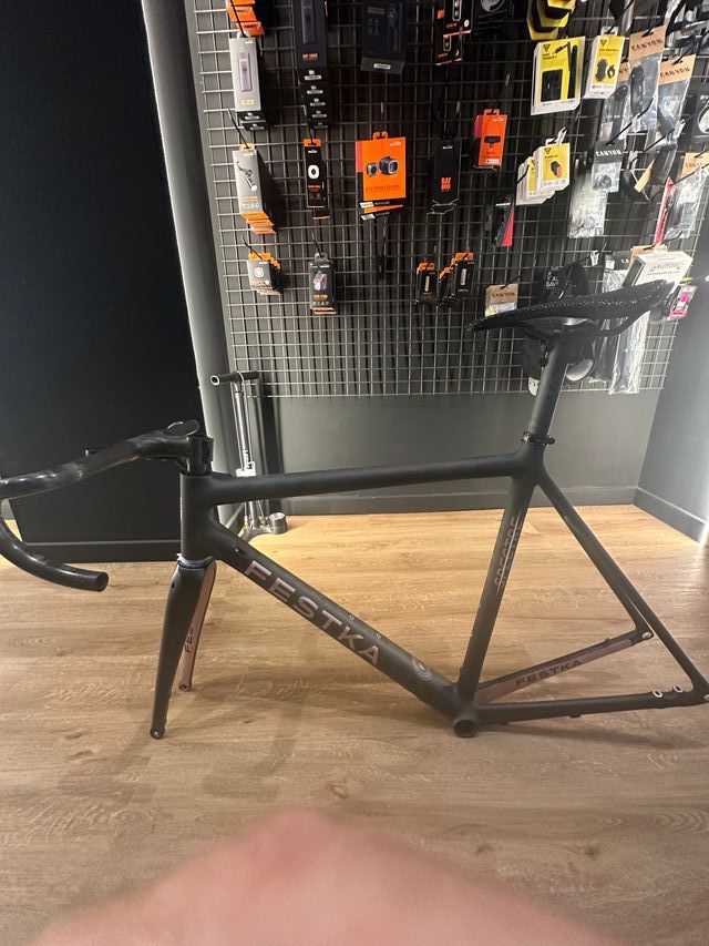 Cuadro Festka Spectre Talla 56