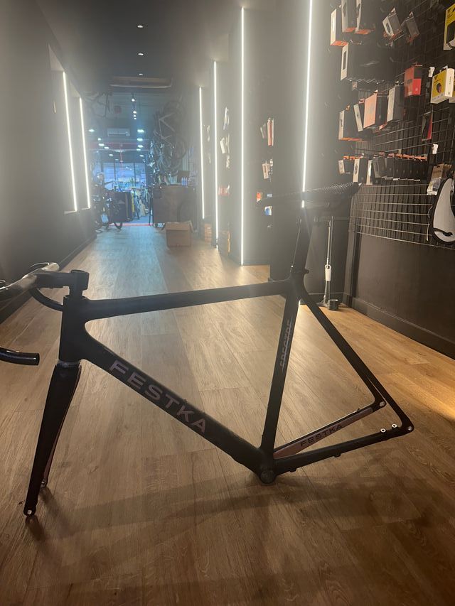 Cuadro Festka Spectre Talla 56