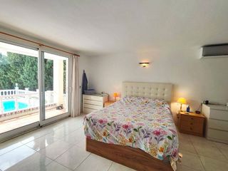 Chalet en venta en El Faro de Calaburra - Chaparral en Mijas