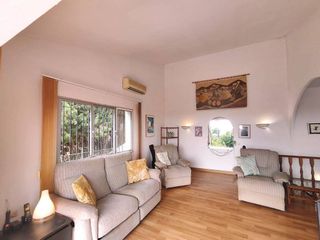 Chalet en venta en El Faro de Calaburra - Chaparral en Mijas
