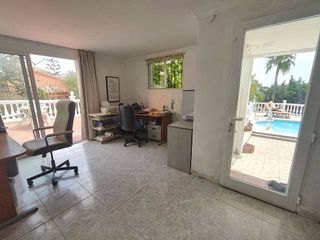 Chalet en venta en El Faro de Calaburra - Chaparral en Mijas