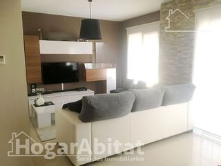 Casa adosada en venta en Vilamarxant