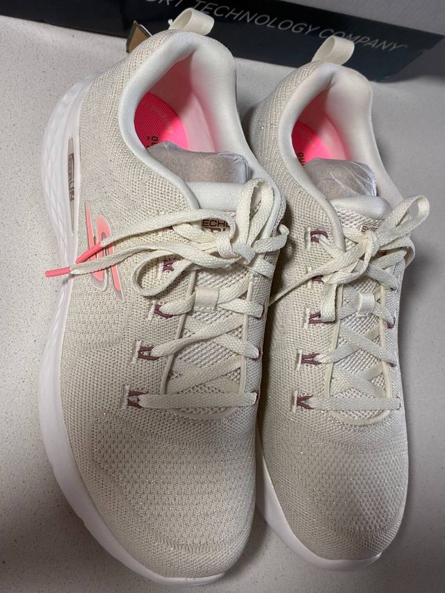 Skechers GORUN LITE Beige/Rosa Tallas Desc.