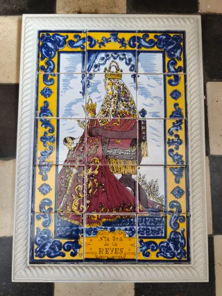 Azulejo Virgen de los Reyes