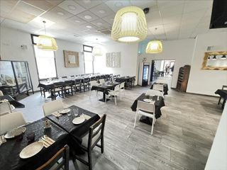 Local comercial en venta en Carcaixent