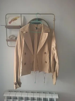 Gabardina corta H&M beige