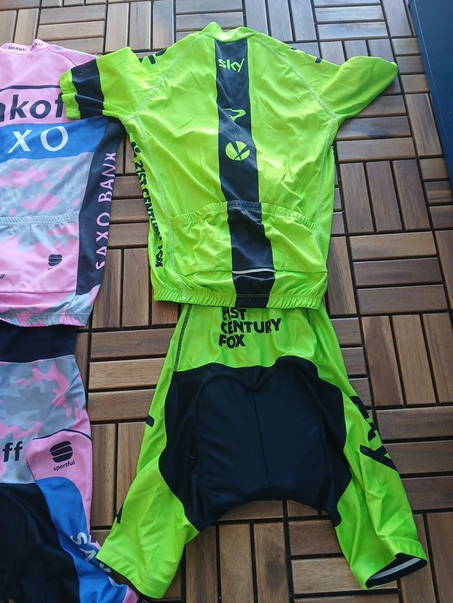 2 Equipaciones Ciclismo Tinkoff y Sky