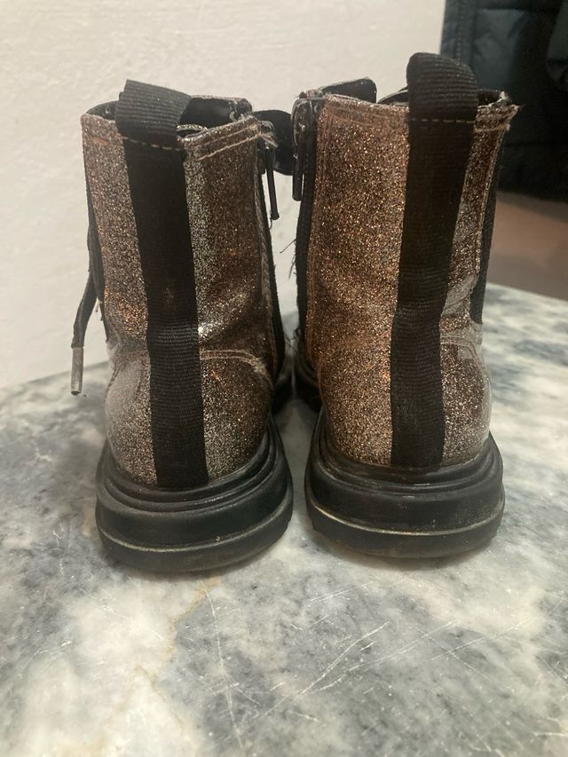 Botas brillantes niña talla 28