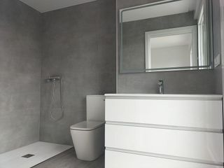 Casa adosada en alquiler en Los Castros - Castrillón - Eiris en Coruña (A)