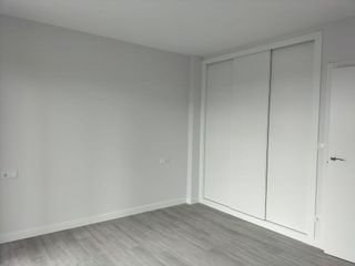 Casa adosada en alquiler en Los Castros - Castrillón - Eiris en Coruña (A)