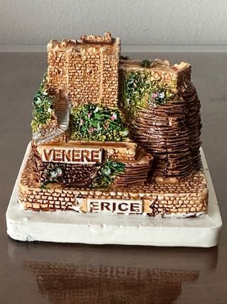Monumento Erice Venere souvenir ceramica