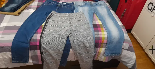 Pantalones Stradivarius 3