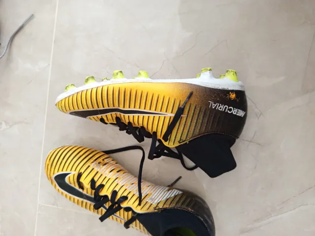 Botas de fútbol Nike Mercurial Amarillas