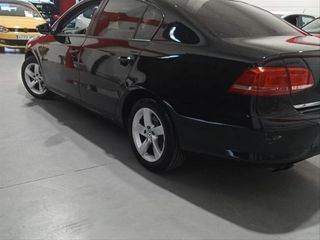 Volkswagen Passat 2.0 TDI 140 DSG Highline BlueMotion Tech