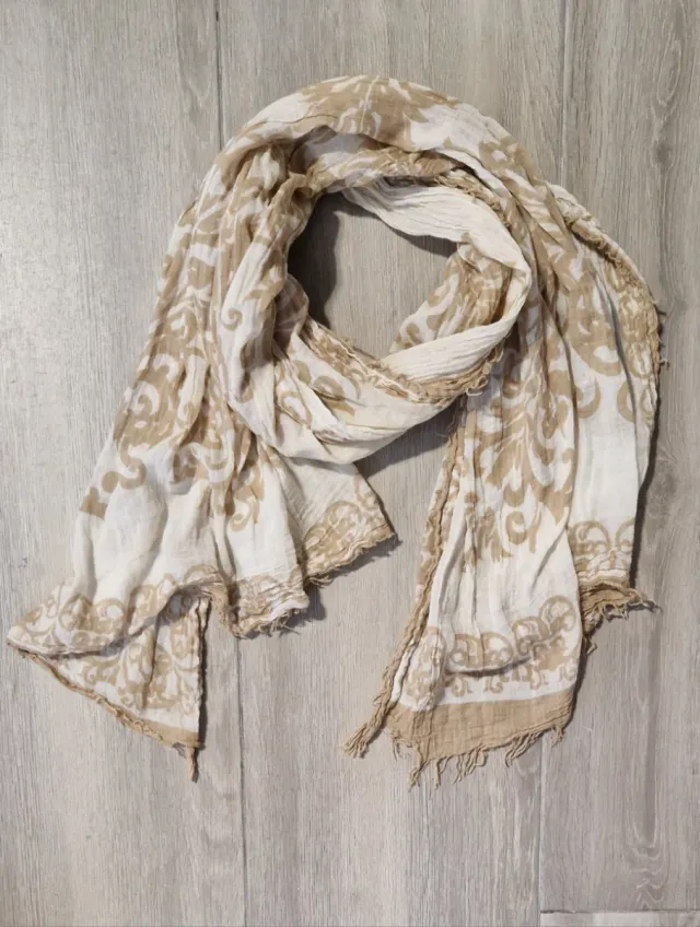 Bufanda fina o Foulard estampado
