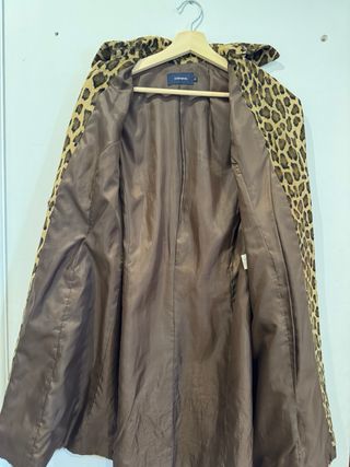 Abrigo leopardo Cortefiel