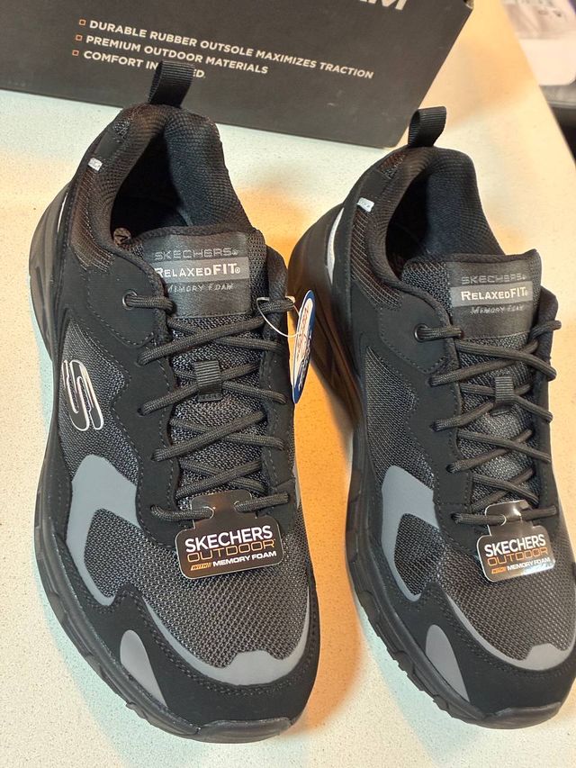 Skechers Outdoor Memory Foam Zapatillas Negras