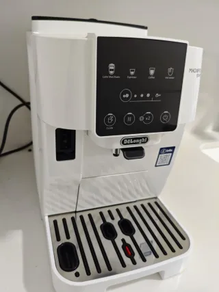 Cafetera Superautomática Delonghi. Garantía y fact