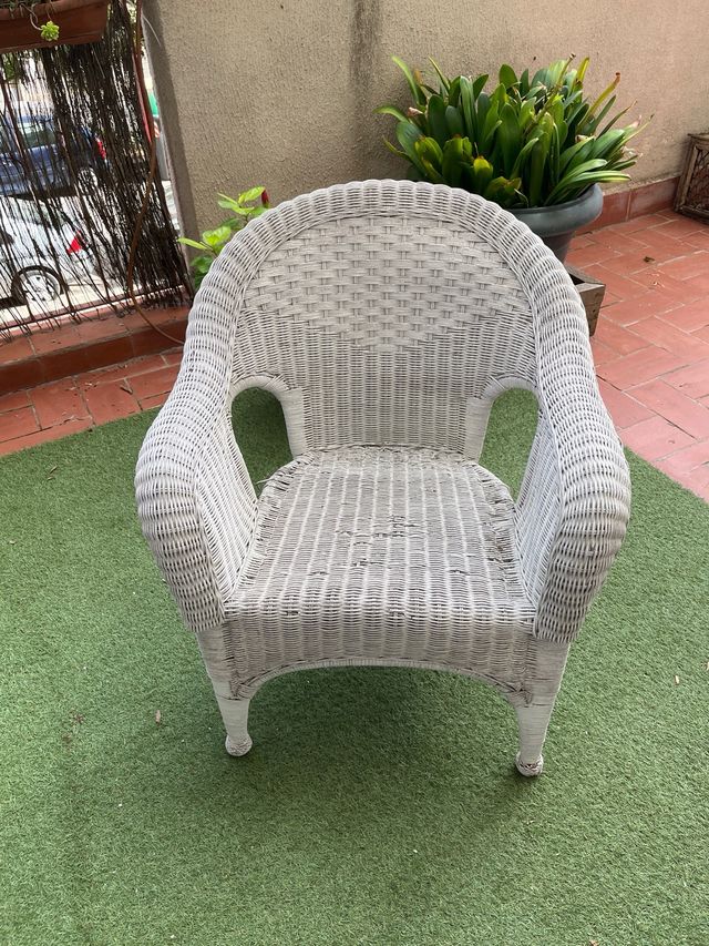 Muebles de mimbre blanco para terraza