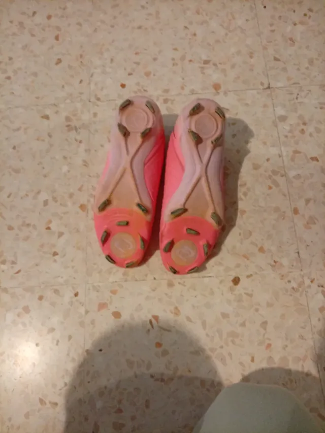 Botas de fútbol Nike phantom rosas