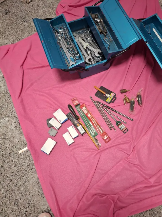 Caja de herramientas azul