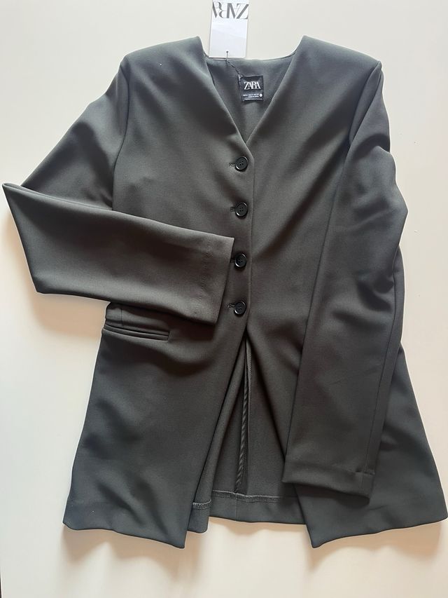 Traje Zara Verde Oliva talla L 