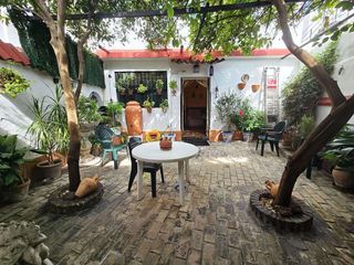 Casa adosada en venta en Gines