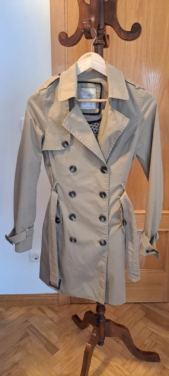 Gabardina Pull&Bear Beige