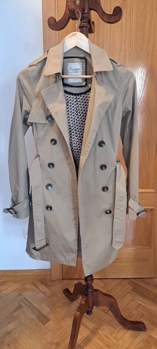 Gabardina Pull&Bear Beige