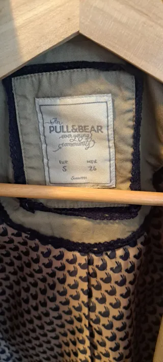 Gabardina Pull&Bear Beige