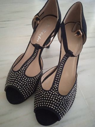 Zapatos de fiesta negros con pedrería Talla 39