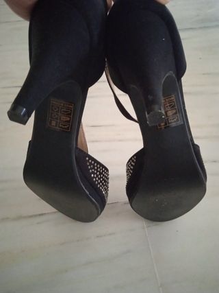 Zapatos de fiesta negros con pedrería Talla 39