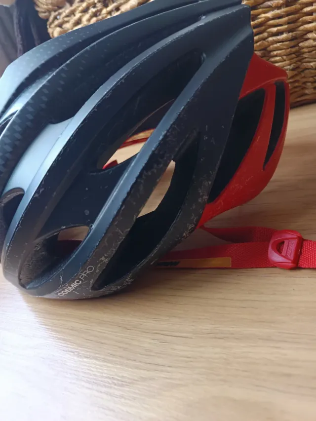 Casco Mavic Negro y Rojo