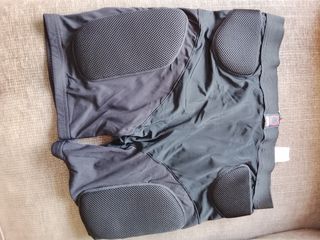 Protección pantalón interior patinaje,acolchado.