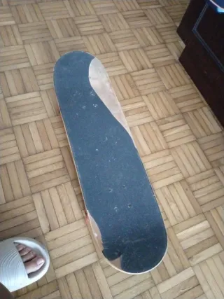 Patinete de madera