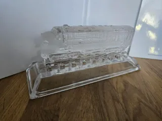 Locomotiva treno in vetro o cristallo